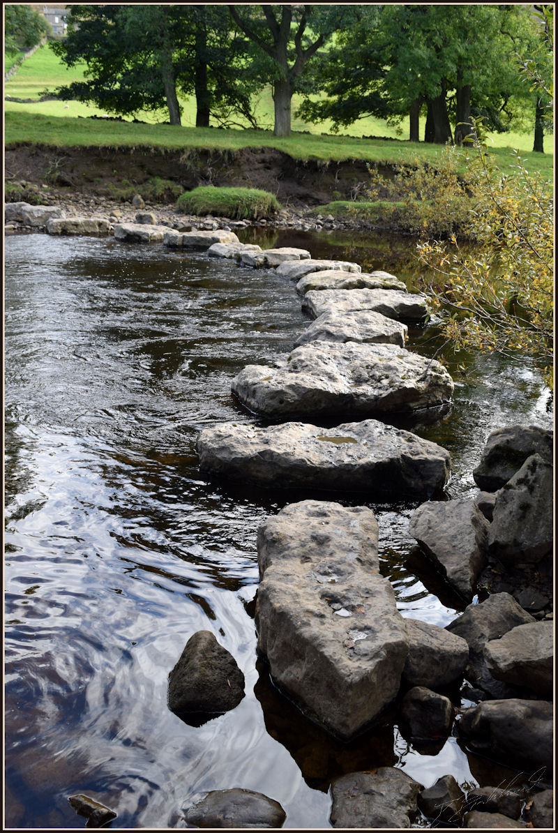 Reeth stepping stones